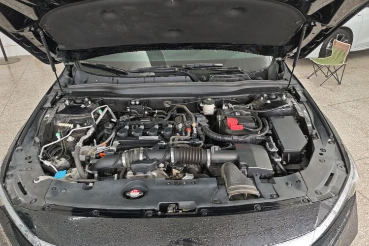 Used Honda Accord 2018 260TURBO Elite Edition China VI Engine Bay