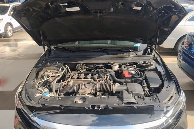 Used Honda Accord 2018 260TURBO Elite Edition China VI Engine Bay