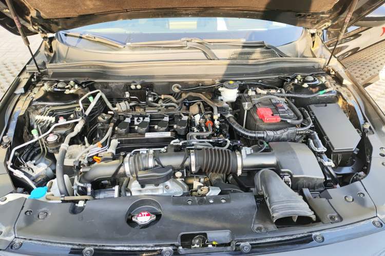 Used Honda Accord 2018 230TURBO Comfort Edition China VI Emission Standard Engine Bay