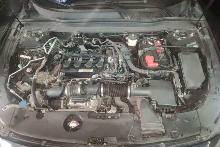 Used Honda Accord 2018 230TURBO Comfort Edition China VI Emission Standard Engine Bay