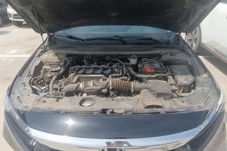 Used Honda Accord 2018 260TURBO Luxury Edition China VI Engine Bay