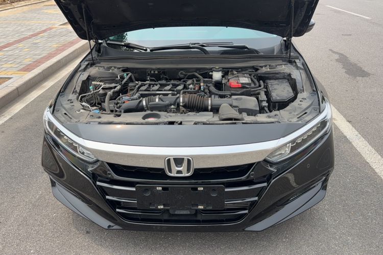 Used Honda Accord 2018 260TURBO Luxury Edition China VI Engine Bay