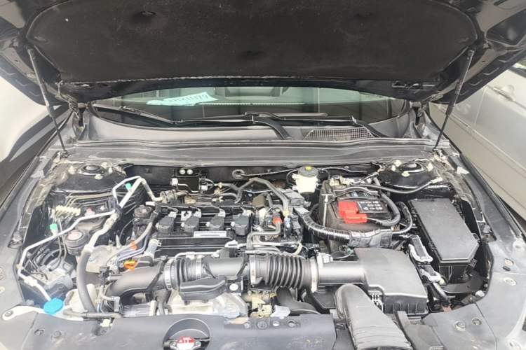 Used Honda Accord 2018 260TURBO Elite Edition China VI Engine Bay