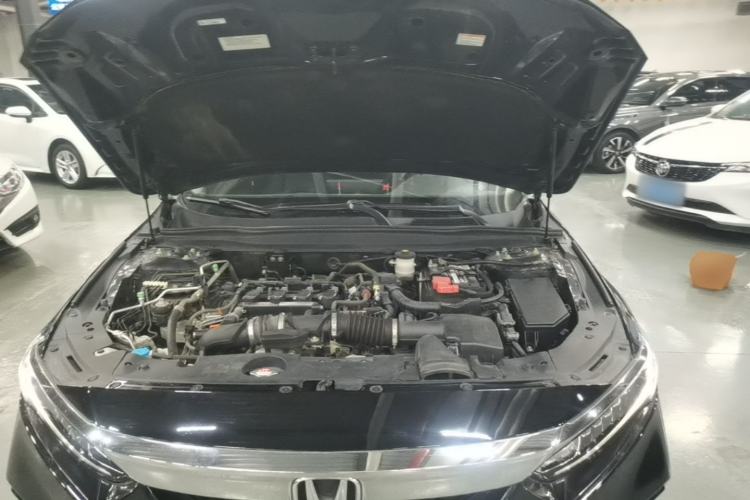 Used Honda Accord 2018 260TURBO Elite Edition China VI Engine Bay
