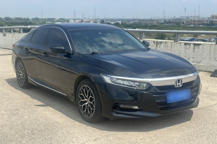 Used Honda Accord 2018 260TURBO Luxury Edition China VI Exterior 11