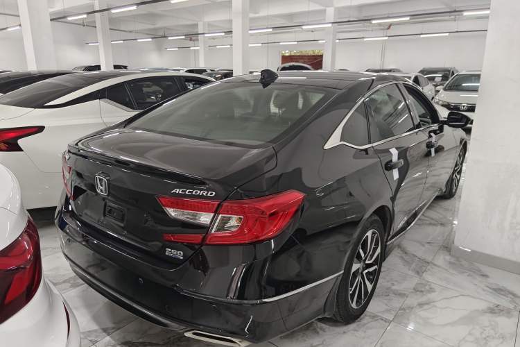 Used Honda Accord 2018 260TURBO Elite Edition China V Exterior 3