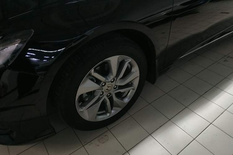 Used Honda Accord 2018 260TURBO Luxury Edition China VI Exterior 4