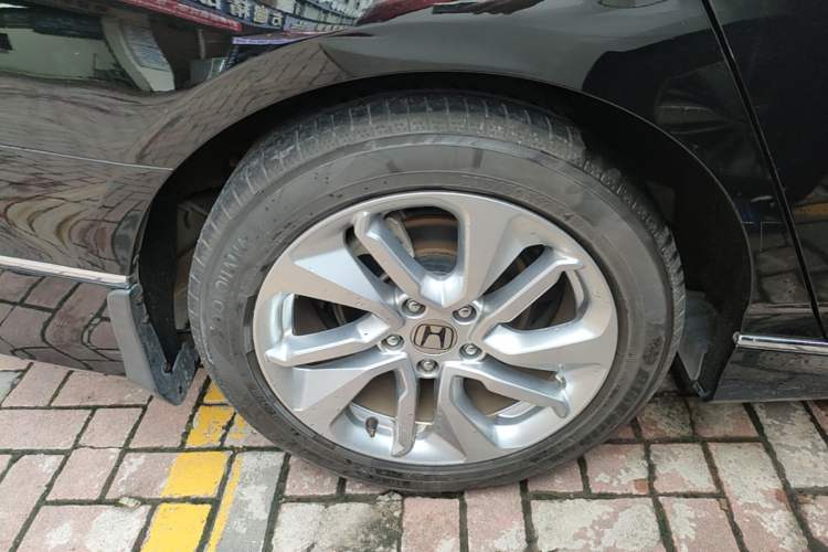 Used Honda Accord 2018 260TURBO Elite Edition China V Exterior 5