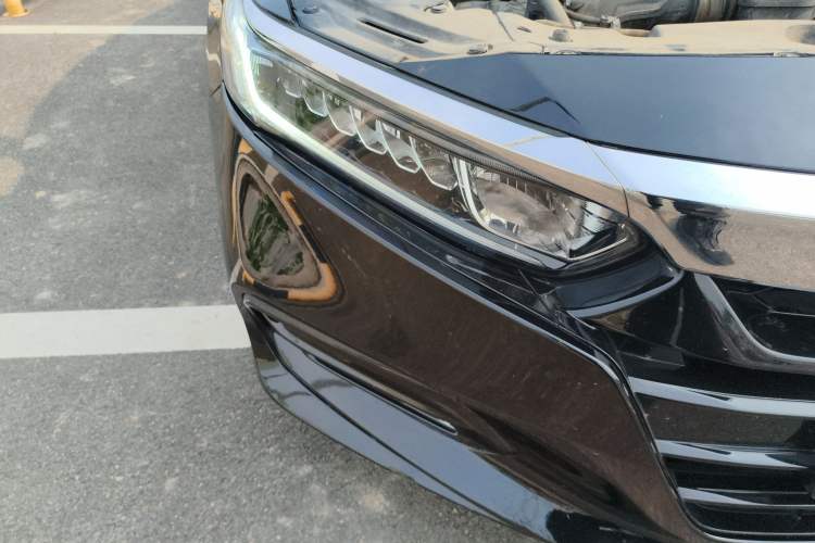 Used Honda Accord 2018 260TURBO Elite Edition China V Exterior 6