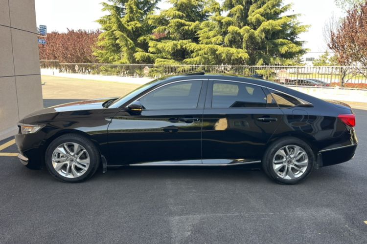 Used Honda Accord 2018 260TURBO Elite Edition China V Exterior 8