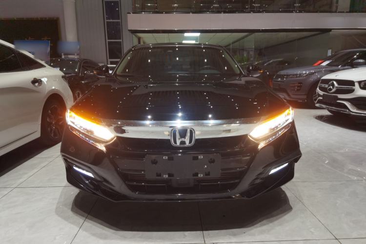 Used Honda Accord 2018 260TURBO Luxury Edition China VI Front