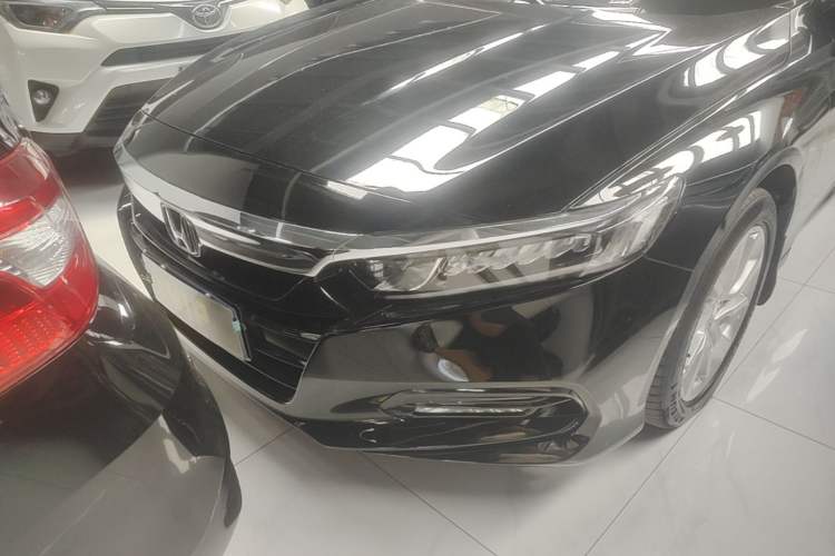 Used Honda Accord 2018 260TURBO Elite Edition China VI Front