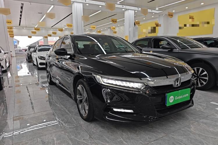 Used Honda Accord 2018 260TURBO Flagship Edition National V Front Right 45 Deg