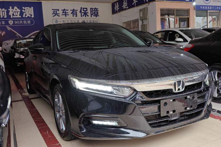 Used Honda Accord 2018 260TURBO Elite Edition China VI Front Right 45 Deg