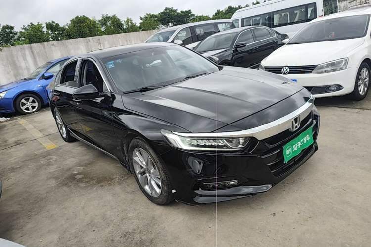 Used Honda Accord 2018 260TURBO Elite Edition China VI Front Right 45 Deg