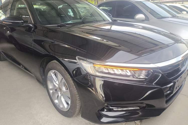 Used Honda Accord 2018 260TURBO Elite Edition China VI Front Right 45 Deg