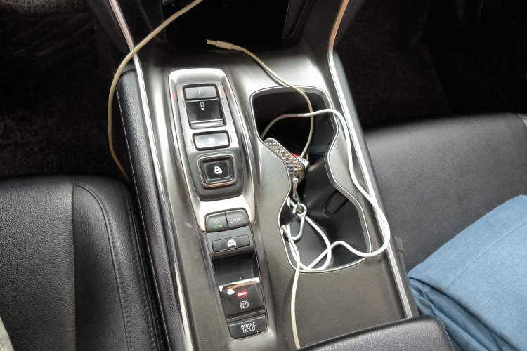 Used Honda Accord 2018 Rui·Hybrid 2.0L Rui Ku Edition China VI Gear Lever