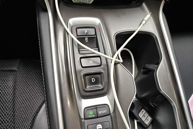 Used Honda Accord 2018 Rui Hybrid 2.0L Rui Ling Edition China VI Gear Lever