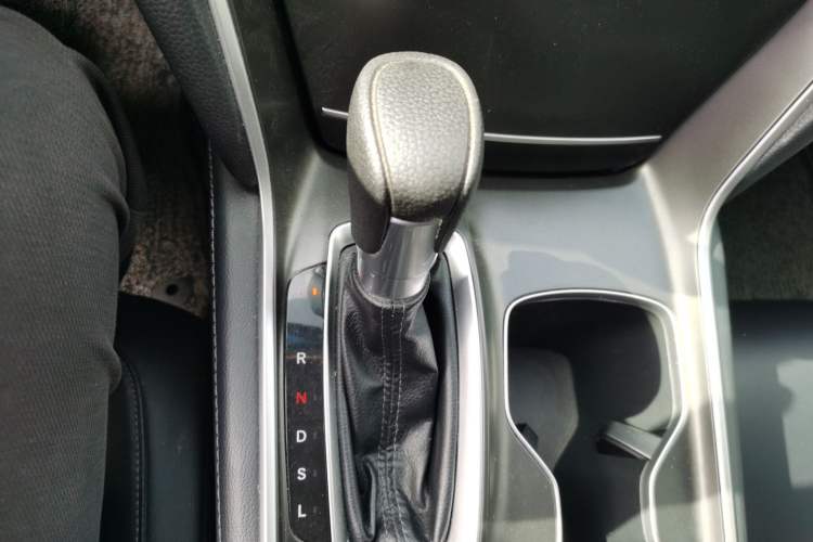 Used Honda Accord 2018 260TURBO Elite Edition China VI Gear Lever