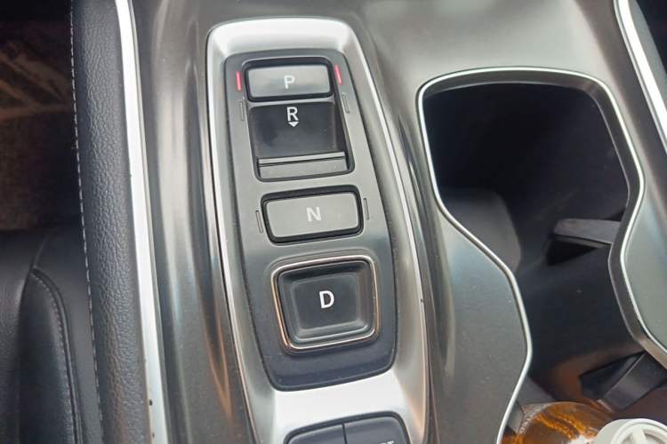 Used Honda Accord 2018 Rui Hybrid 2.0L Rui Ling Edition China VI Gear Lever