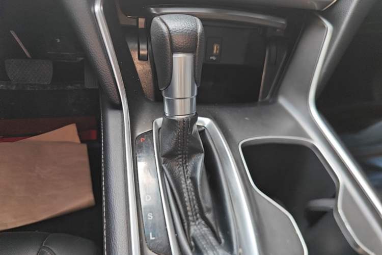 Used Honda Accord 2018 260TURBO Elite Edition China VI Gear Lever