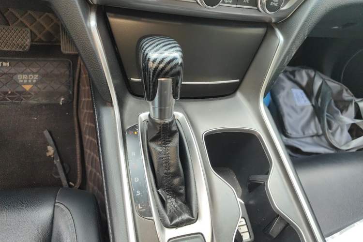 Used Honda Accord 2018 260TURBO Luxury Edition China VI Gear Lever