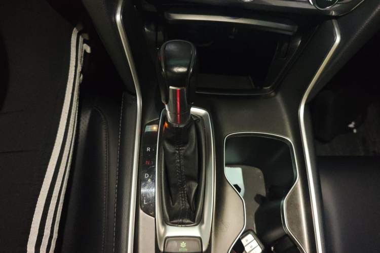 Used Honda Accord 2018 260TURBO Luxury Edition China V Emission Standard Gear Lever