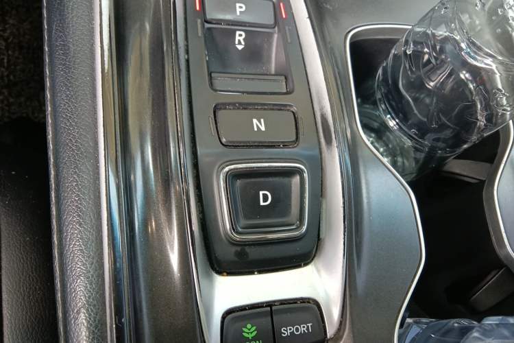 Used Honda Accord 2018 Rui Hybrid 2.0L Rui Ling Edition China VI Gear Lever