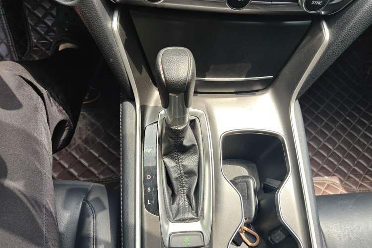 Used Honda Accord 2018 260TURBO Elite Edition China VI Gear Lever