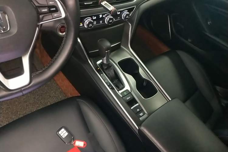Used Honda Accord 2018 260TURBO Elite Edition China VI Gear Lever