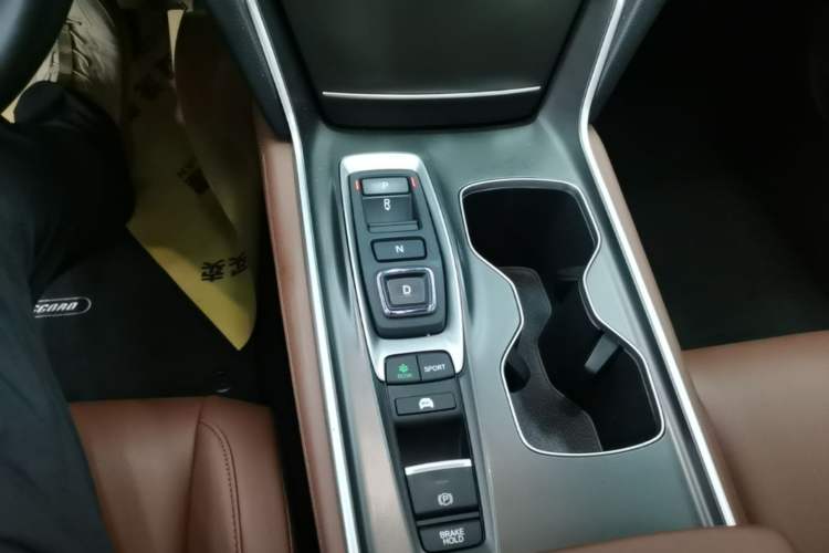 Used Honda Accord 2018 Rui Hybrid 2.0L Rui Ling Edition China VI Gear Lever