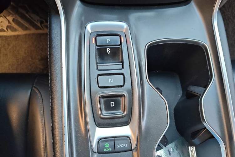 Used Honda Accord 2018 Rui Hybrid 2.0L Rui Ling Edition China VI Gear Lever