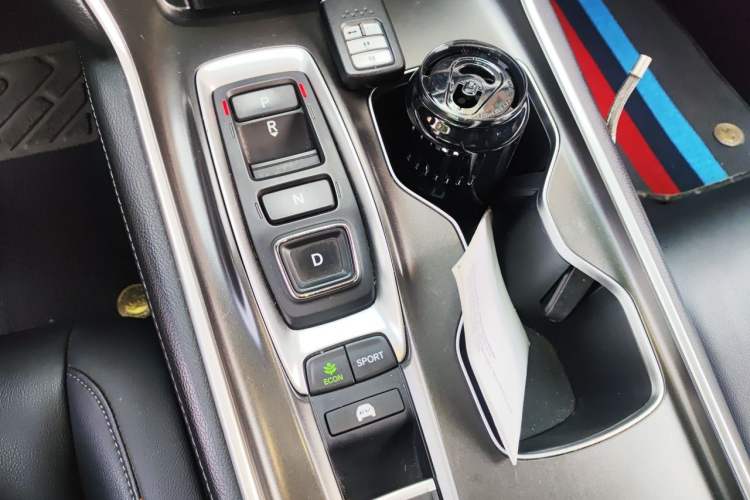 Used Honda Accord 2018 Rui·Hybrid 2.0L Rui Zhi Edition China VI Gear Lever