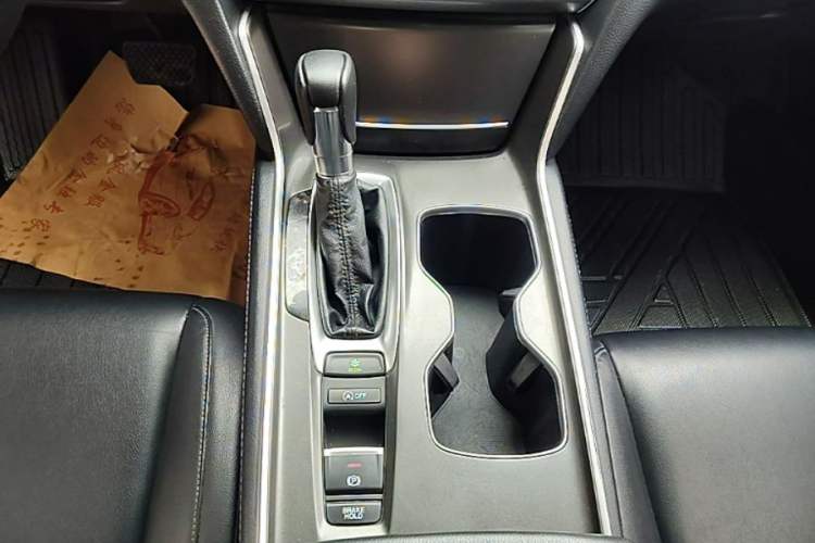 Used Honda Accord 2018 260TURBO Elite Edition China V Gear Lever
