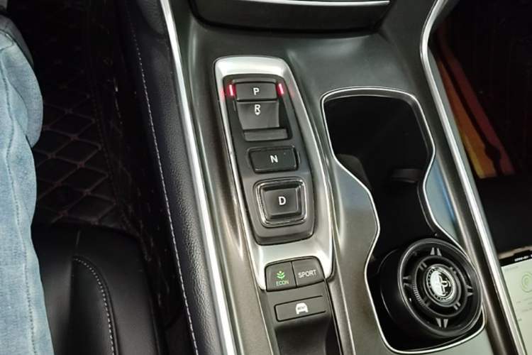 Used Honda Accord 2018 Rui Hybrid 2.0L Rui Ling Edition China VI Gear Lever