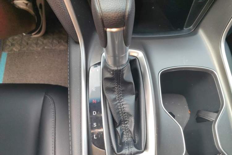 Used Honda Accord 2018 260TURBO Elite Edition China VI Gear Lever