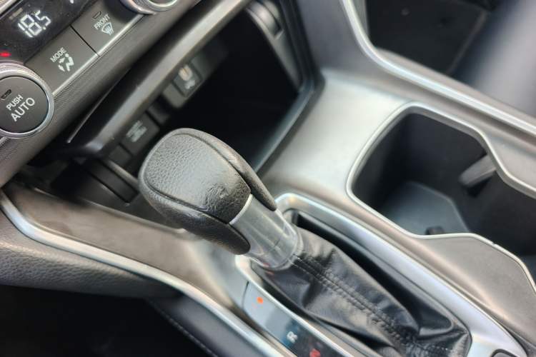 Used Honda Accord 2018 260TURBO Elite Edition China V Gear Lever