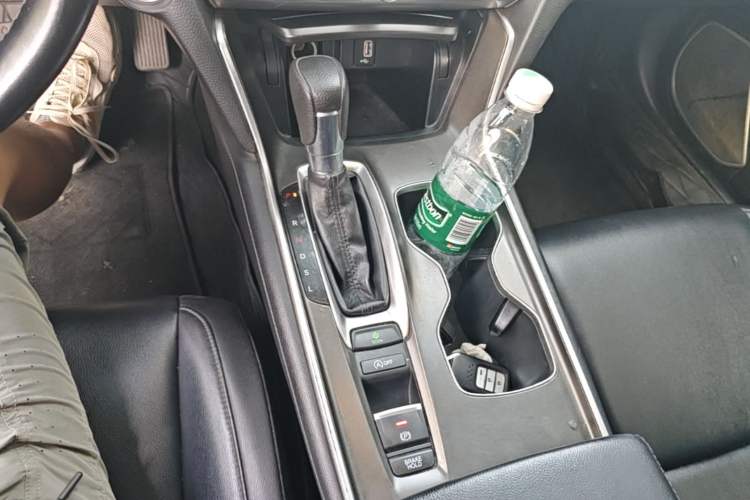 Used Honda Accord 2018 260TURBO Elite Edition China VI Gear Lever