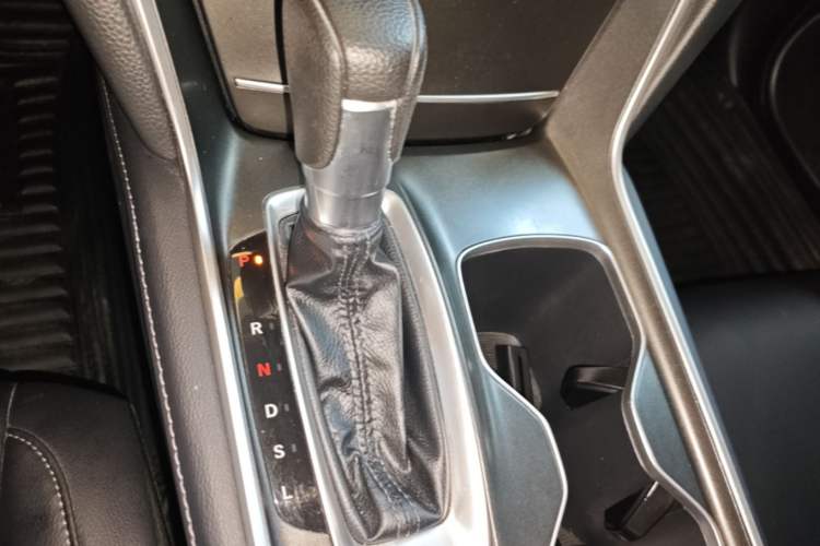 Used Honda Accord 2018 260TURBO Elite Edition China VI Gear Lever