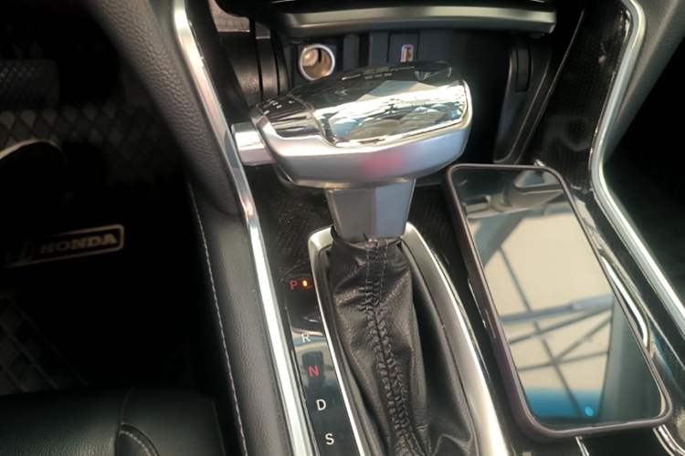 Used Honda Accord 2018 260TURBO Elite Edition China VI Gear Lever