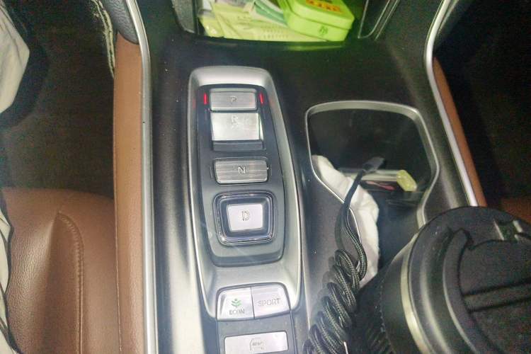 Used Honda Accord 2018 Rui·Hybrid 2.0L Rui Zhi Edition China VI Gear Lever