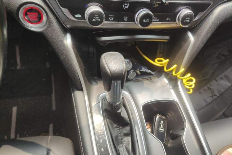 Used Honda Accord 2018 260TURBO Elite Edition China VI Gear Lever