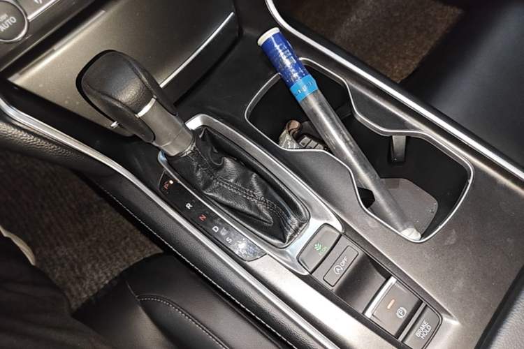 Used Honda Accord 2018 260TURBO Elite Edition China VI Gear Lever
