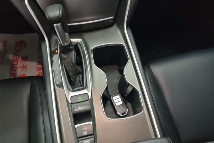 Used Honda Accord 2018 260TURBO Elite Edition China VI Gear Lever