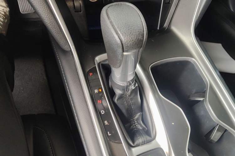 Used Honda Accord 2018 260TURBO Elite Edition China VI Gear Lever