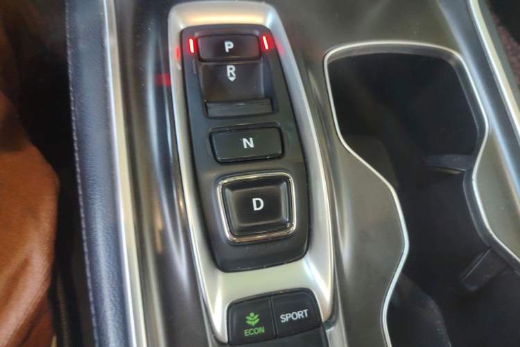 Used Honda Accord 2018 Rui Hybrid 2.0L Rui Ling Edition China VI Gear Lever