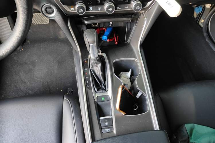Used Honda Accord 2018 230TURBO Comfort Edition China VI Emission Standard Gear Lever