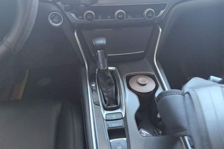 Used Honda Accord 2018 260TURBO Elite Edition China VI Gear Lever