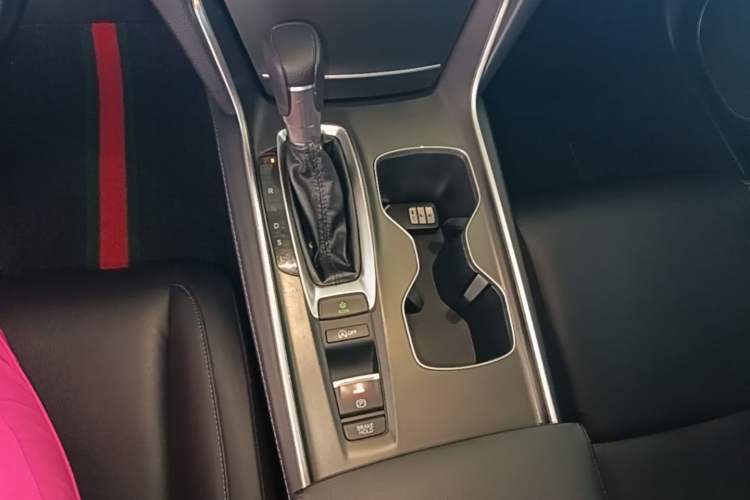 Used Honda Accord 2018 260TURBO Elite Edition China VI Gear Lever