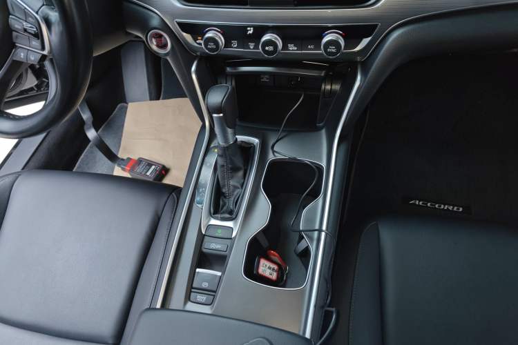 Used Honda Accord 2018 260TURBO Luxury Edition China VI Gear Lever